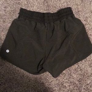 Lululemon tracker shorts